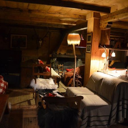 Chalet Svizzero Courmayeur Exterior photo